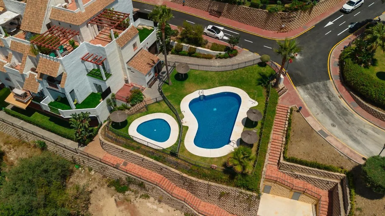 Modern Sea & Lake View Penthouse With Private Jacuzzi - 8 Min To Puente Romano Istan