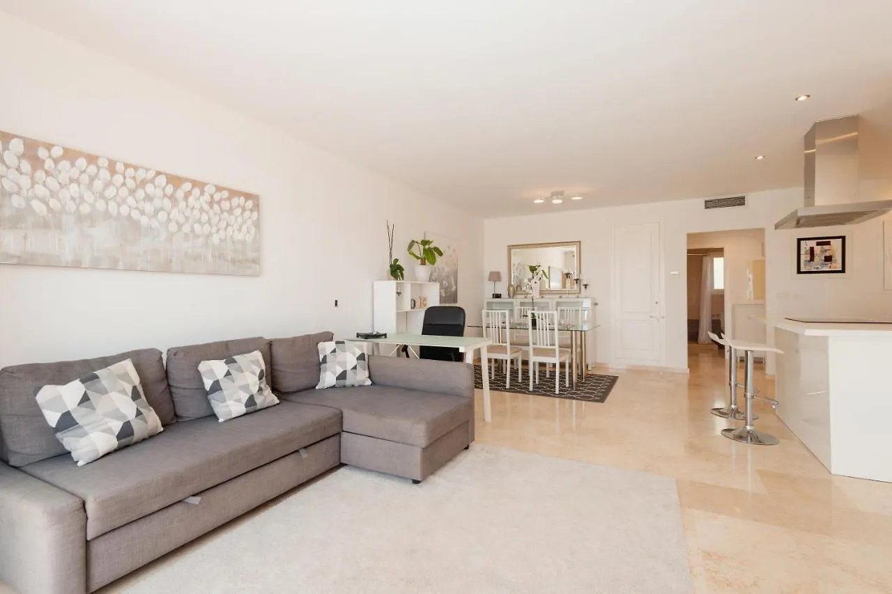 Modern Sea & Lake View Penthouse With Private Jacuzzi - 8 Min To Puente Romano Istan 0*,